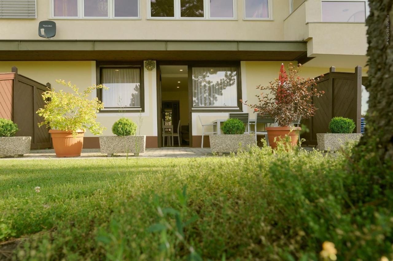 Appartementhotel Karawankenblick Portschach am Worthersee Bagian luar foto