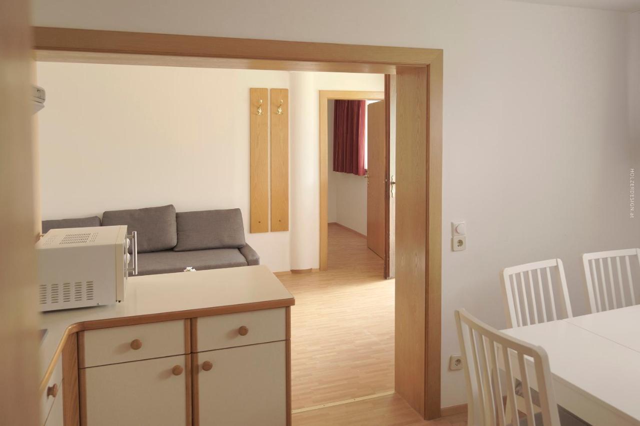 Appartementhotel Karawankenblick Portschach am Worthersee Bagian luar foto