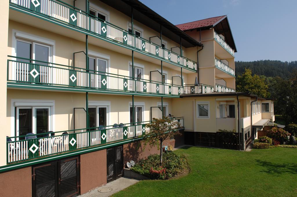 Appartementhotel Karawankenblick Portschach am Worthersee Bagian luar foto